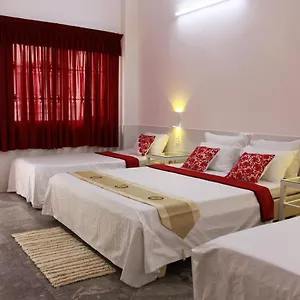 ** Maison d'hôtes Quang Saigon Hotel- 40-7 Bùi Viện-walking Street Vietnam