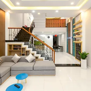 Проживание в семье Siro House